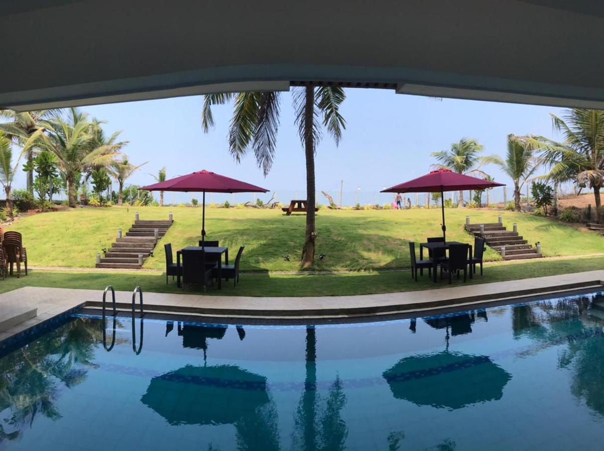 Driftwood Villa Pamunugama Exterior foto